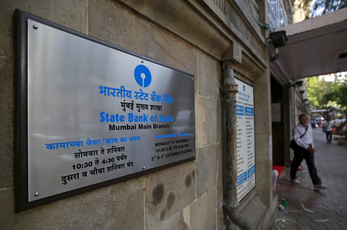 विवाद के बाद भारतीय स्टेट बैंक ने गर्भवती महिलाओं की भर्ती संबंधी सर्कुलर वापस लिया