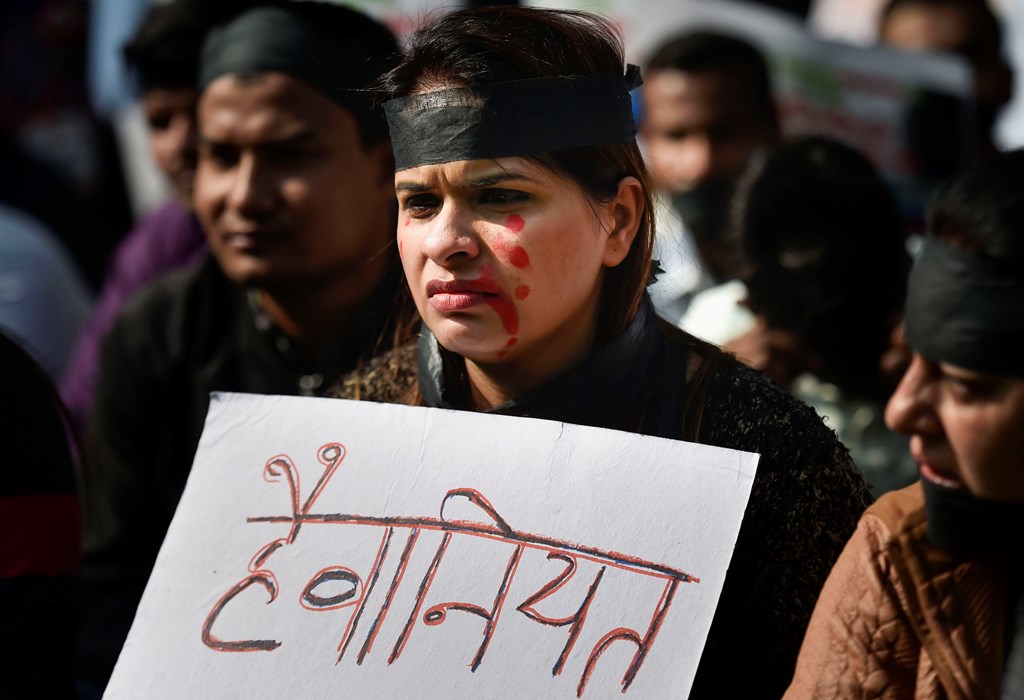 महाराष्ट्र: नाबालिग से आठ महीनों में कई बार सामूहिक बलात्कार, चौबीस गिरफ़्तार