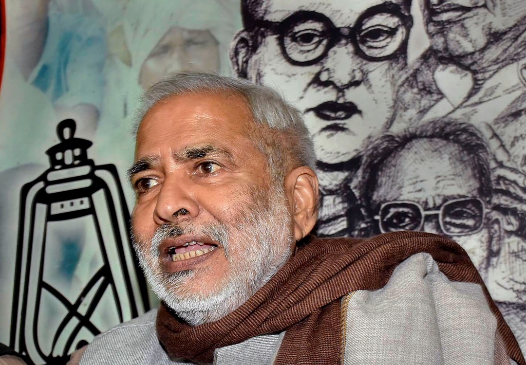 New Delhi: In this file photo dated Monday, Jan. 4, 2016, RJD Vice-President Raghuvansh Prasad Singh addresses a press conference at party office in Patna. Singh (74) died on Sunday, Sept. 13, 2020, at AIIMS in New Delhi. (PTI Photo)(PTI13-09-2020 000014B)