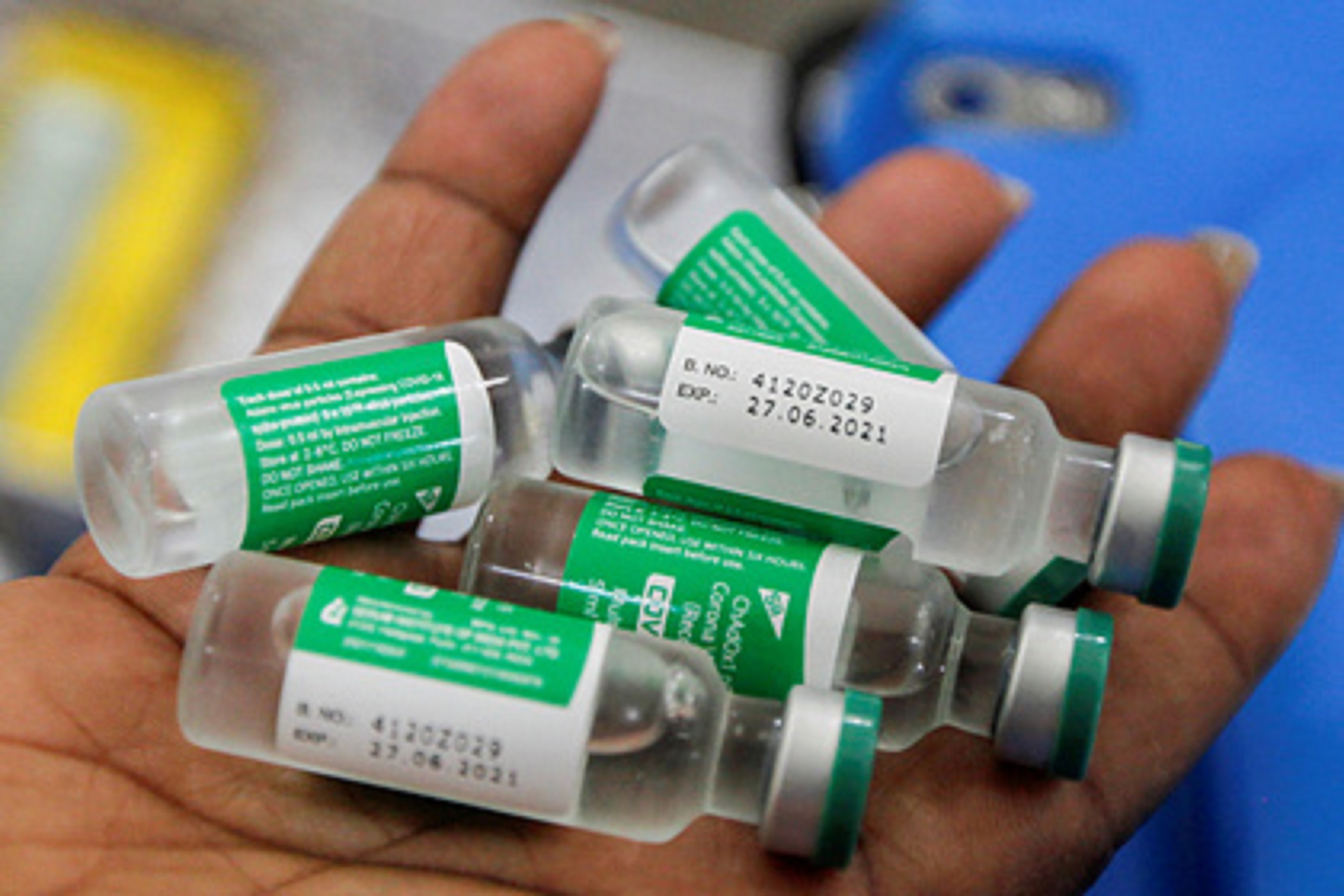 भारत और ब्रिटेन में एस्ट्राजेनेका कोविड-19 टीके से दुर्लभ न्यूरो विकार के मामले सामने आए