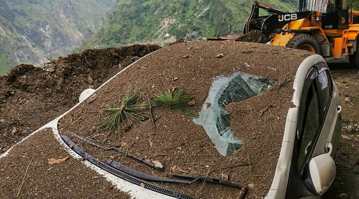 हिमाचलः किन्नौर में भूस्खलन से पांच की मौत, 30 से अधिक लोगों के मलबे में दबे होने की आशंका