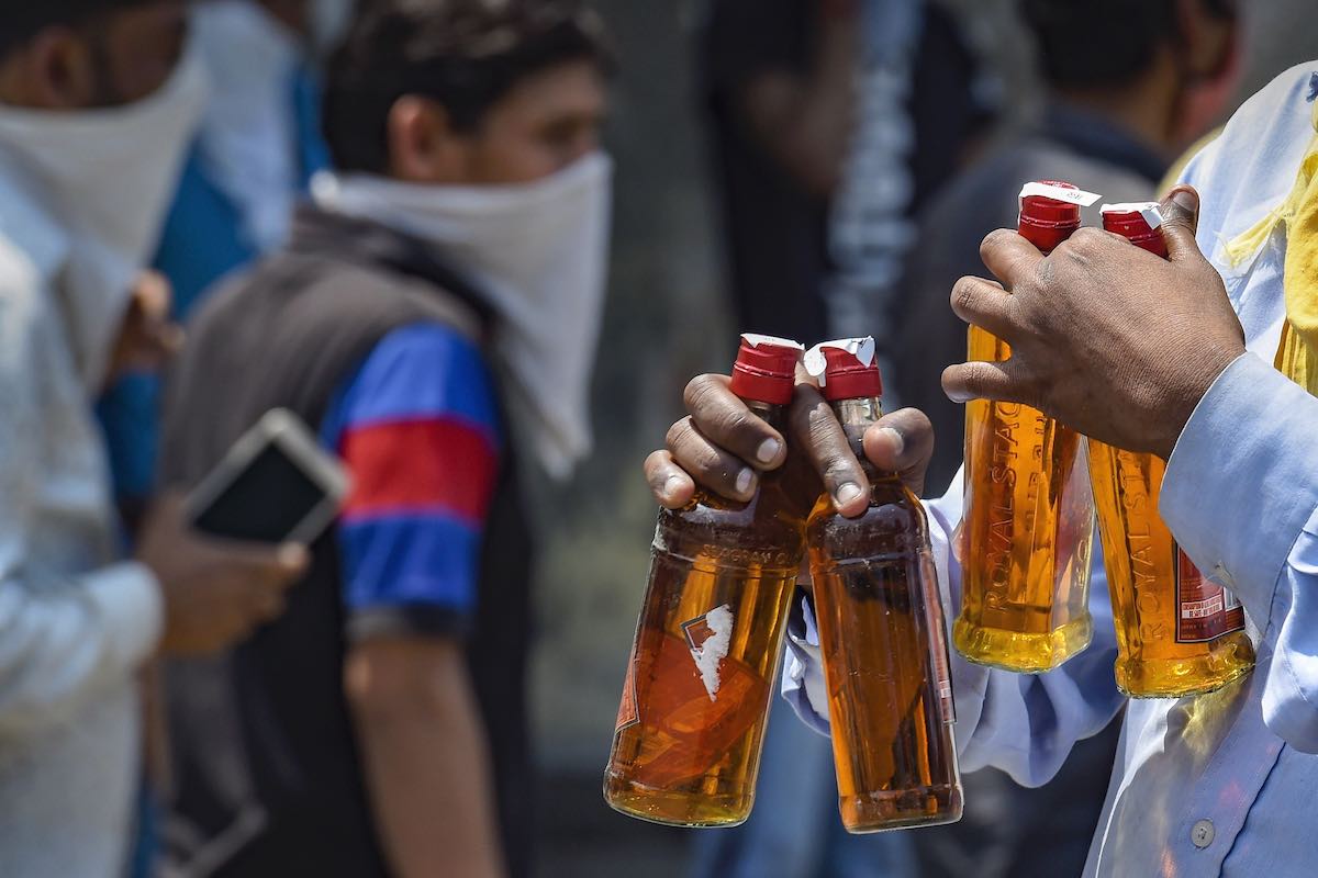 मध्य प्रदेश: ज़हरीली शराब के मामलों में मृत्युदंड देने के प्रस्ताव को मंत्रिमंडल की मंज़ूरी