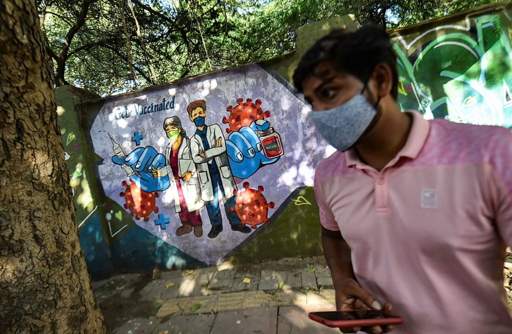 कोविड-19: मई 2020 के बाद एक दिन में संक्रमण के सबसे कम 3,614 मामले, 89 लोगों की मौत