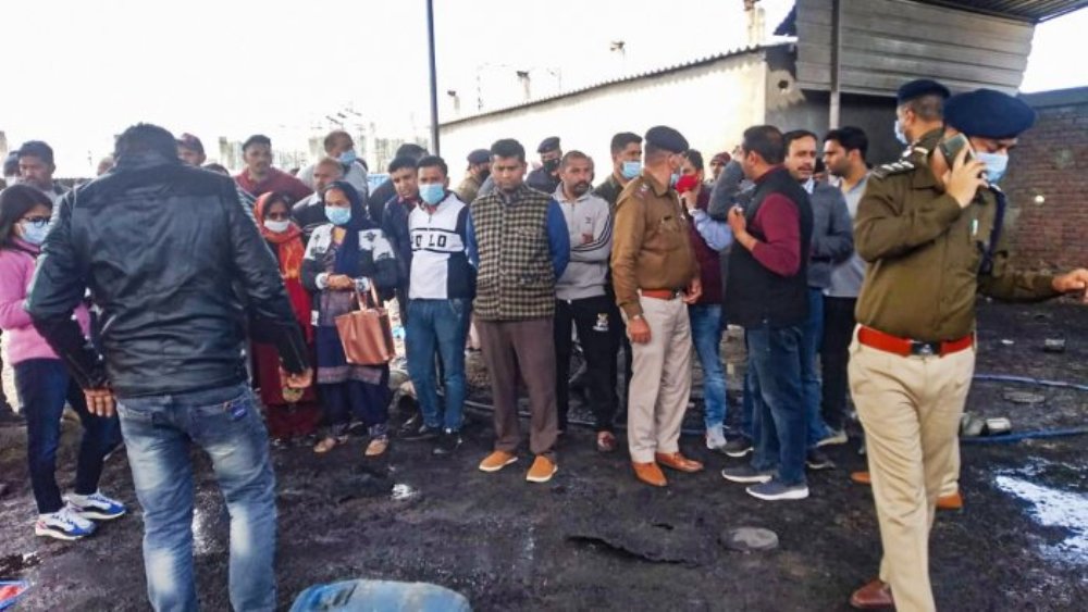 हिमाचल प्रदेश: अवैध पटाखा फैक्टरी में विस्फोट से छह महिला श्रमिकों की मौत, 14 घायल