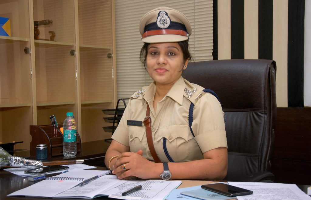 Bengaluru : File photo of D Roopa Moudgil, DIG (Prisons) of Karnataka, at her office in Bengaluru. Moudgil has exposed the VIP treatment being given to AIADMK leader VK Sasikala in Parappana Agrahara Central jail. PTI Photo (PTI7_14_2017_000166B) *** Local Caption ***