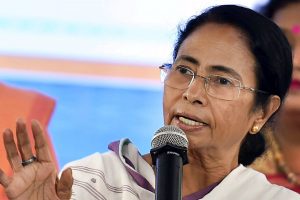 Kolkata: West Bengal Chief Minister Mamata Banerjee addressing students during a felicitation programme of toppers of West Bengal Board of Secondary Education (class X and XII) in Kolkata on Tuesday. PTI Photo by Swapan Mahapatra(PTI6_13_2017_000108A)