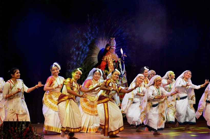New Delhi: Artists perform during the cultural programme 'Kairali' - a special Onam programme in association with the Government of Kerala at auditorium Rashtrapati Bhavan Cultural Centre in New Delhi on Saturday. PTI Photo/RB (PTI9_4_2016_000212B) *** Local Caption ***