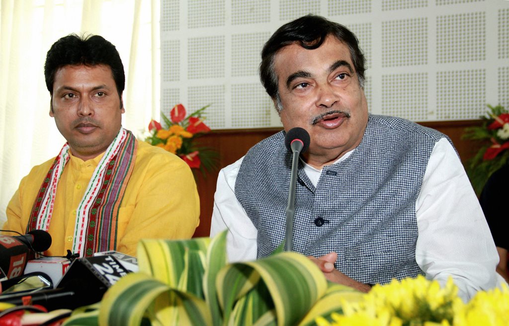Agartala: Senior BJP leader and Union minister Nitin Gadkari addresses the media in a party meeting, in Agartala on Tuesday. Also seen is Tripura BJP President and Chief Minister-designate Biplab Deb. PTI Photo (PTI3_6_2018_000092B)