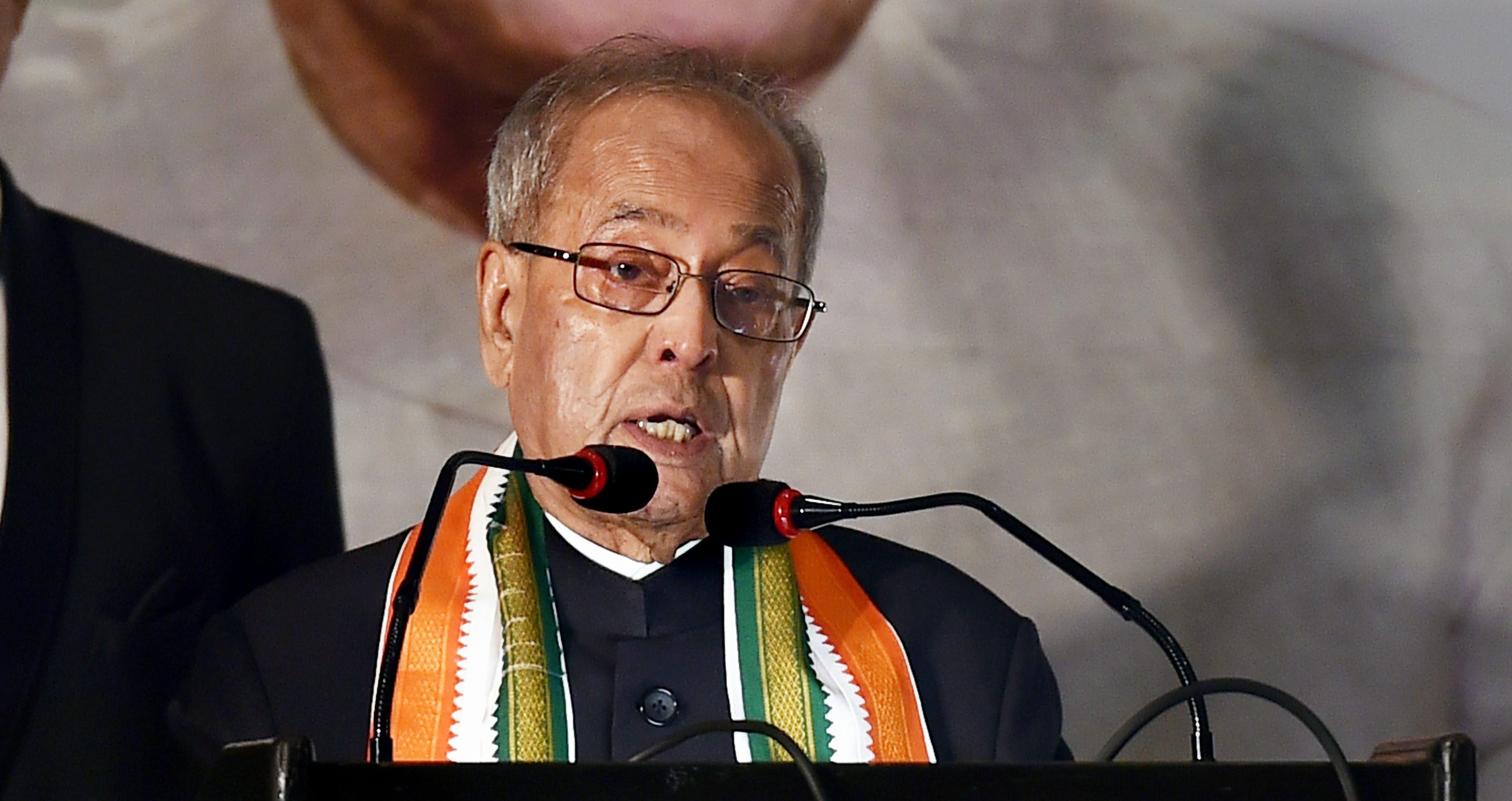 Kolkata: Former President Pranab Mukherjee addresses a special session on 'Prospects for Economic Growth and the Policy Imperatives for India' in Kolkata on Wednesday evening. PTI Photo by Swapan Mahapatra (PTI2_28_2018_000219B)