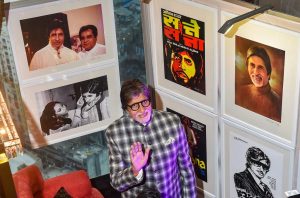 Mumbai: Veteran actor Amitabh Bachchan visits an exhibition by photographer Pradeep Chandra in Mumbai on Wednesday. PTI Photo by Mitesh Bhuvad(PTI5_9_2018_000226B)