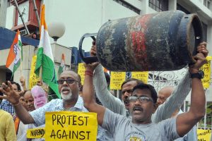 Kolkata: Congress activists stage a demonstration in front of Indian Oil Bhavan against the fuel price hike, in Kolkata on Friday, June 01, 2018. (PTI Photo)(PTI6_1_2018_000062B)