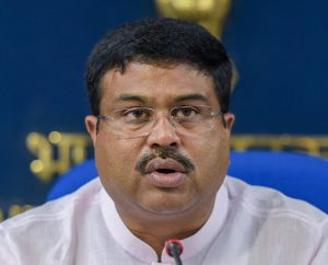 New Delhi: Union Minister for Petroleum, Natural Gas and Skill Development, Dharmendra Pradhan addresses a press conference on 48 months achievements and initiatives of his ministry, in New Delhi on Wednesday, June 06, 2018. (PTI Photo/Vijay Verma) (PTI6_6_2018_000160B)