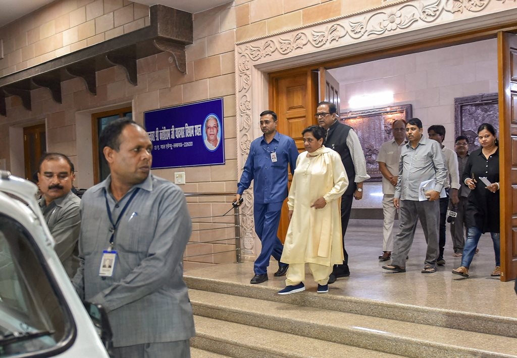 Lucknow: BSP president and former UP chief minister Mayawati vacates her official residence on the directives of the Supreme Court, in Lucknow on Saturday, Jun02 ,2018 which has been converted into a memorial after party founder Kanshi Ram. (PTI Photo/Nand Kumar)(PTI6_2_2018_000157B)