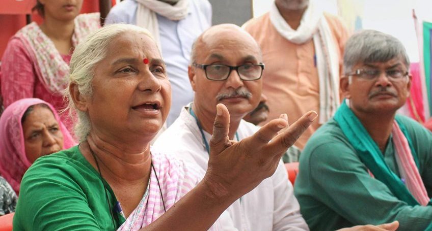 Bhopal: Social activist Medha Patkar addresses a press conference to draw attention towards conservation of river Narmada and farmers’ issue during a Jan Adalat, in Bhopal on Monday, June 04, 2018. (PTI Photo) (PTI6_4_2018_000060B)