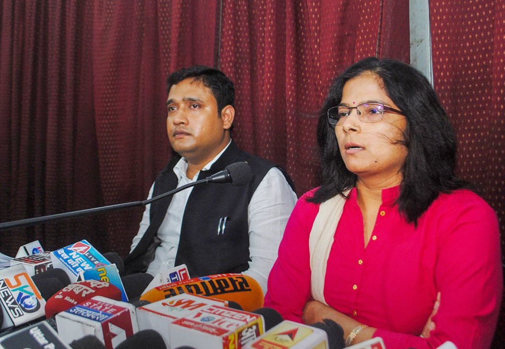 Lucknow: In this June 29, 2018 photo gangster Munna Bajrangi's wife Seema Singh, along with advocate Vikas Srivastava, addresses a press conference regarding the threat to her husband's life, in Lucknow. Bajrangi was shot dead on Monday inside the Baghpat District Jail by a fellow inmate. (PTI Photo) (PTI7_9_2018_000111B)