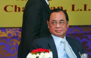New Delhi: Chief Justice of India Justice Dipak Misra and CJI-designate Justice Ranjan Gogoi during the launch of SCBA Group Life Insurance policy, at the Supreme court lawns, in New Delhi, Tuesday, Sep 26, 2018. (PTI Photo/ Shahbaz Khan) (PTI9_26_2018_000111B)
