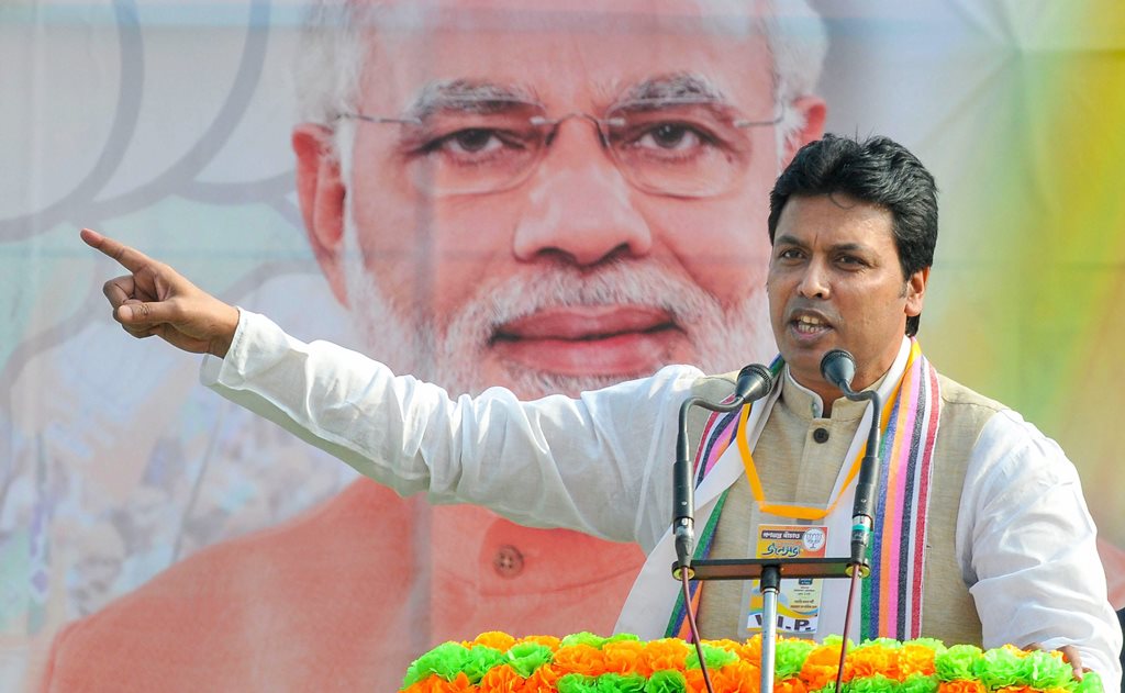 Hooghly: Tripura Chief Minister Biplab Kumar Deb addresses a rally, at Arambagh in Hooghly, Tuesday, Jan. 29, 2019. (PTI Photo) (PTI1_29_2019_000073B)