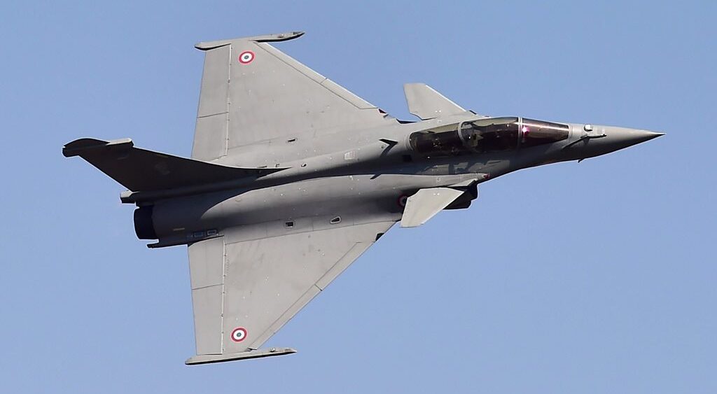 Bengaluru: French aircraft Rafale manoeuvres during the inauguration of the 12th edition of AERO India 2019 air show at Yelahanka airbase in Bengaluru, Wednesday, Feb 20, 2019. (PTI Photo/Shailendra Bhojak) (PTI2_20_2019_000067B)