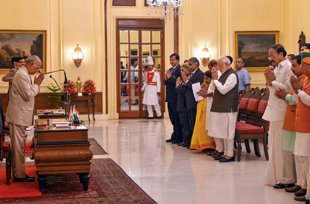 New Delhi: President Ram Nath Kovind is greeted by the dignitaries during a swearing-in ceremony of BJP MP Virendra Kumar as protem Speaker of the 17th Lok Sabha, at Rashtrapati Bhawan, in New Delhi, Monday, June 17, 2019. (PTI Photo/Kamal Kishore) (PTI6_17_2019_000029B)