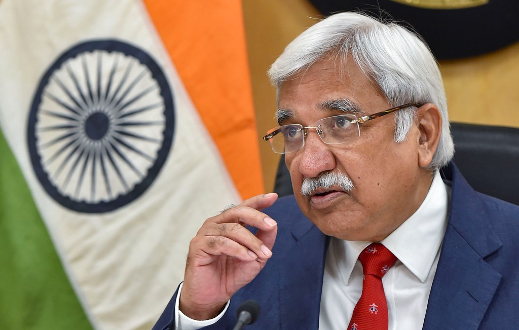 New Delhi: Chief Election Commissioner Sunil Arora speaks during a press conference to announce the schedule for Jharkhand Assembly polls, at Nirvachan Sadan in New Delhi, Friday, Nov. 1, 2019. (PTI Photo/Kamal Kishore)  (PTI11_1_2019_000212B)
