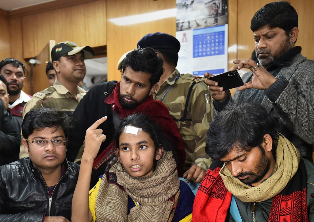 New Delhi: JNU Students' Union president Aishe Ghosh during her address to media personnel after a meeting with HRD Secretrary Amit Khare, in New Delhi, Friday, Jan. 10, 2020. (PTI Photo/Arun Sharma)(PTI1_10_2020_000111B)