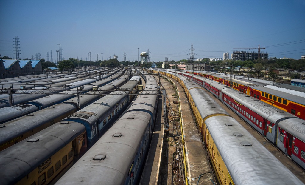 भारतीय रेलवे में 3.12 लाख से अधिक पद रिक्त: सरकारी डेटा