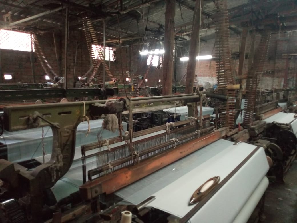 लॉकडाउन के दौरान बंद पड़ा एक पावरलूम.