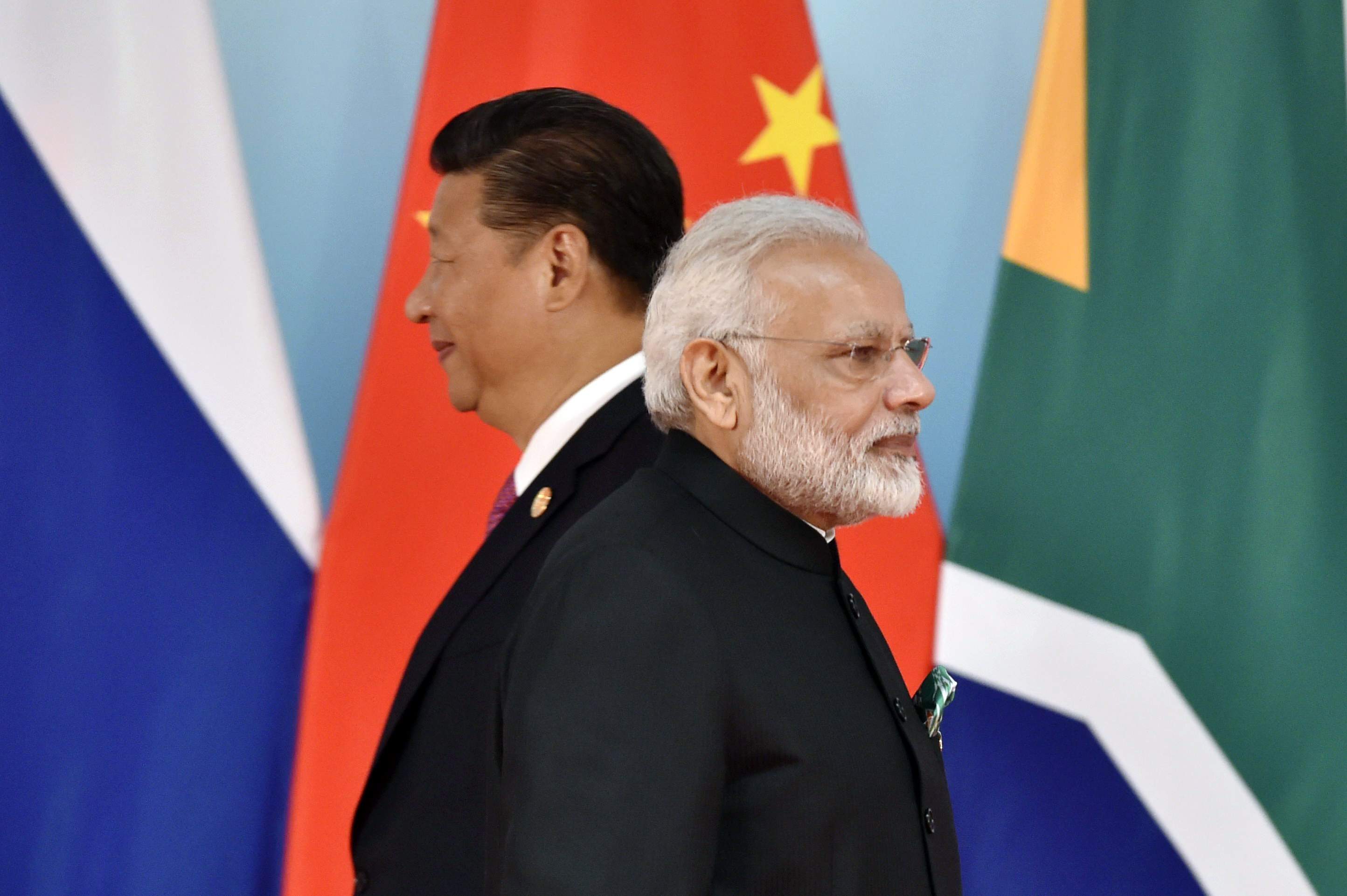 चीन के राष्ट्रपति शी जिनपिंग और भारत के प्रधानमंत्री नरेंद्र मोदी. (फोटो: रॉयटर्स)