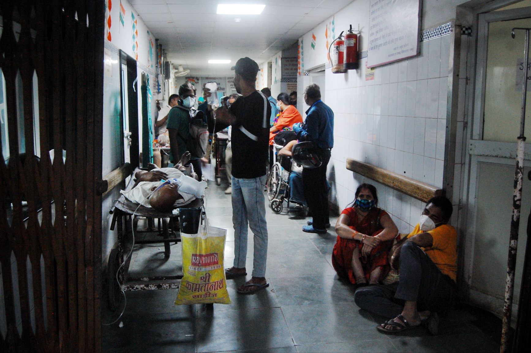 महामारी के दूसरी लहर के दौरान कानपुर का एक अस्पताल. (फोटो: पीटीआई)