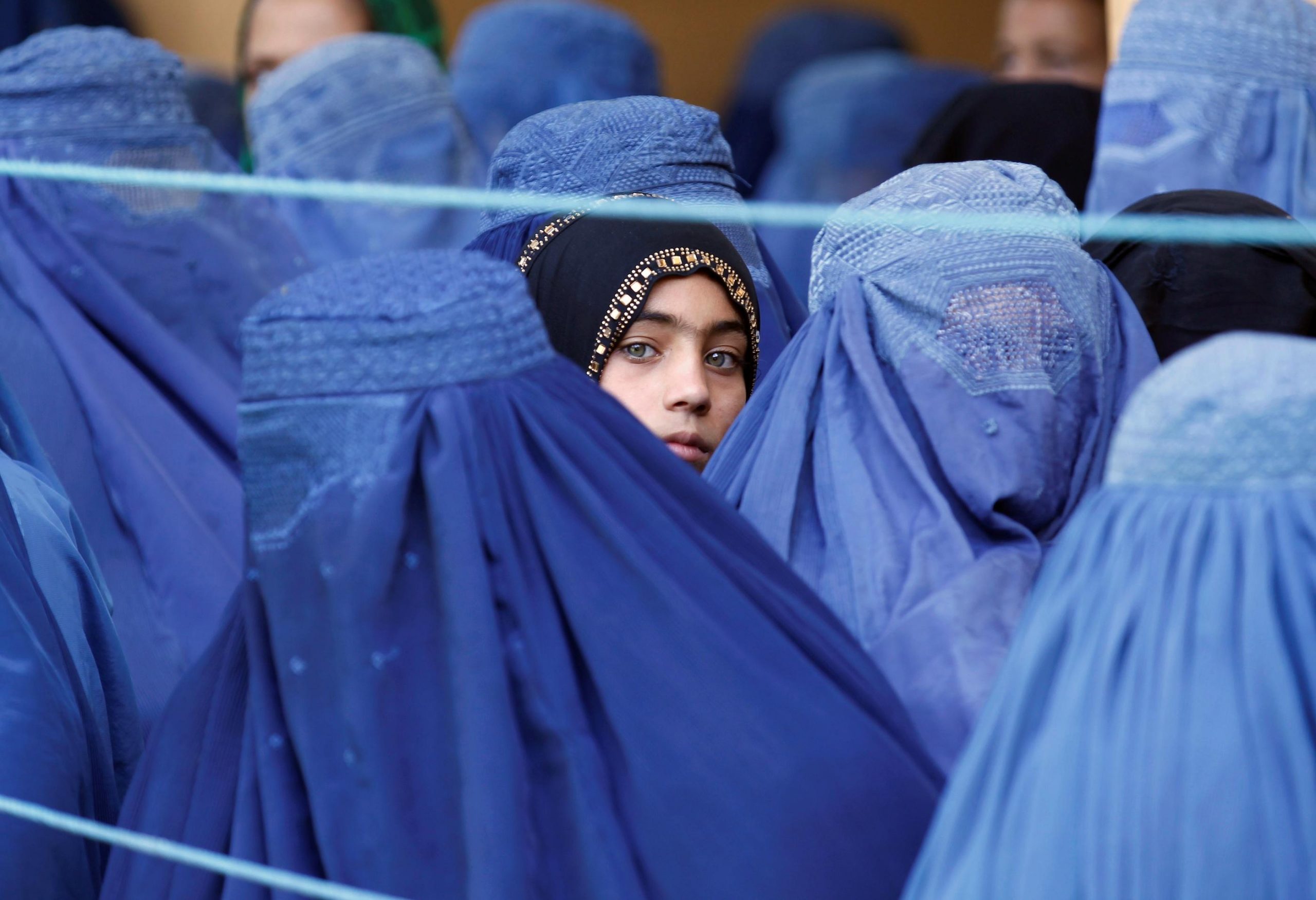 अफ़ग़ानिस्तान: तालिबान ने संकल्प जताने के बावजूद लड़कियों की उच्च स्कूली शिक्षा पर रोक लगाई