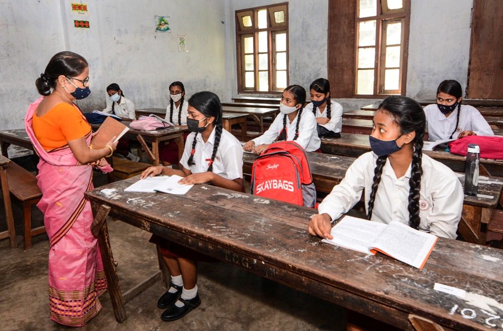 केरल के स्कूलों में एनसीईआरटी किताबों से हटाए गए अंशों को पढ़ाया जाएगा: रिपोर्ट
