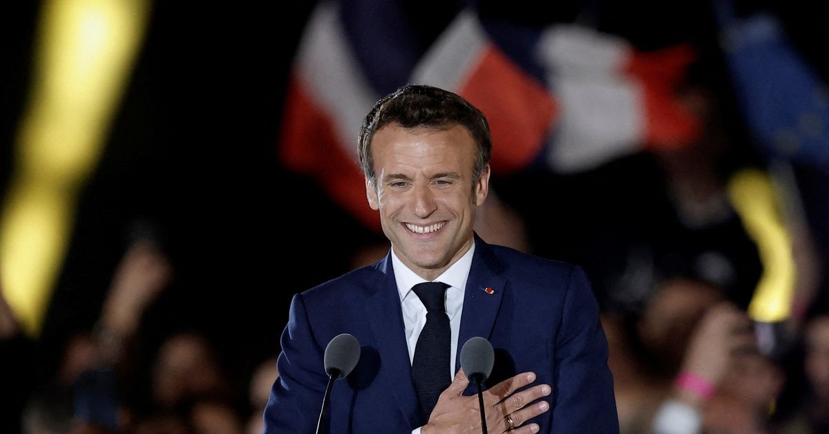 इमैनुएल मैक्रों दोबारा बने फ्रांस के राष्ट्रपति