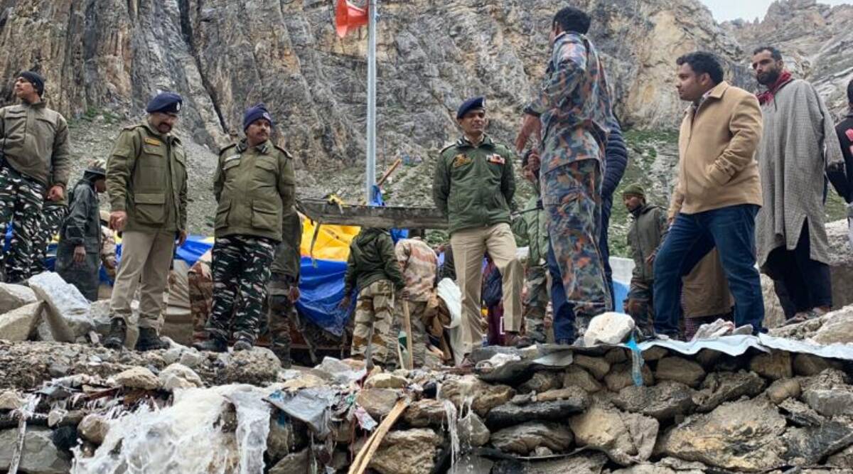 Death toll in Amarnath cloudburst rises to 16, yatra temporarily suspended  SEXI News | SEXI News