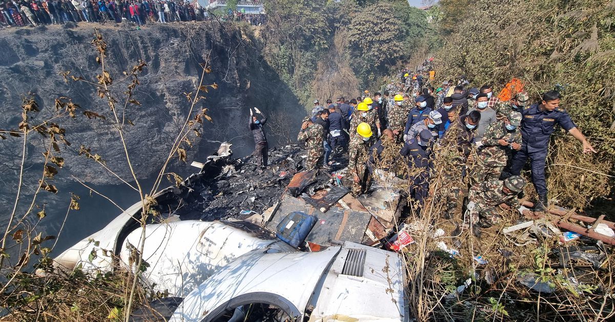 नेपाल: पोखरा एयरपोर्ट पर उतरते वक़्त विमान दुर्घटनाग्रस्त, कम से कम 68 लोगों की मौत