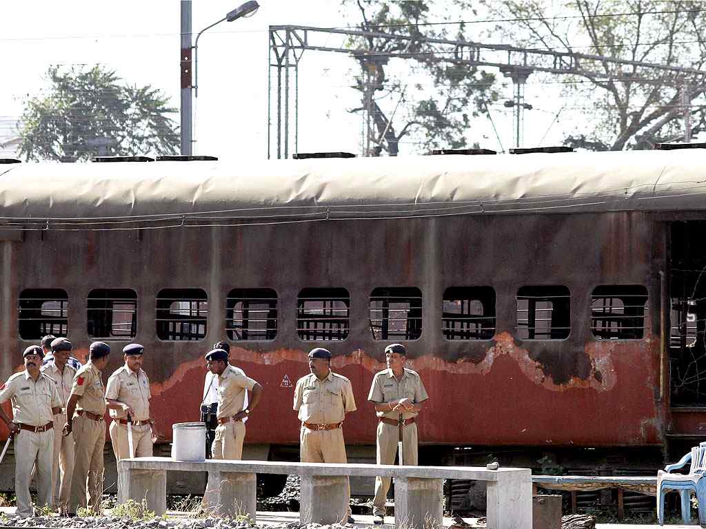गोधरा ट्रेन अग्निकांड: गुजरात सरकार ने अदालत से कहा- दोषी समयपूर्व रिहाई के पात्र नहीं