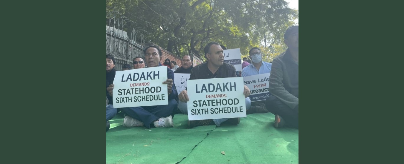 लद्दाख को राज्य का दर्जा देने और संवैधानिक सुरक्षा की मांग को लेकर प्रदर्शनकारी दिल्ली पहुंचे
